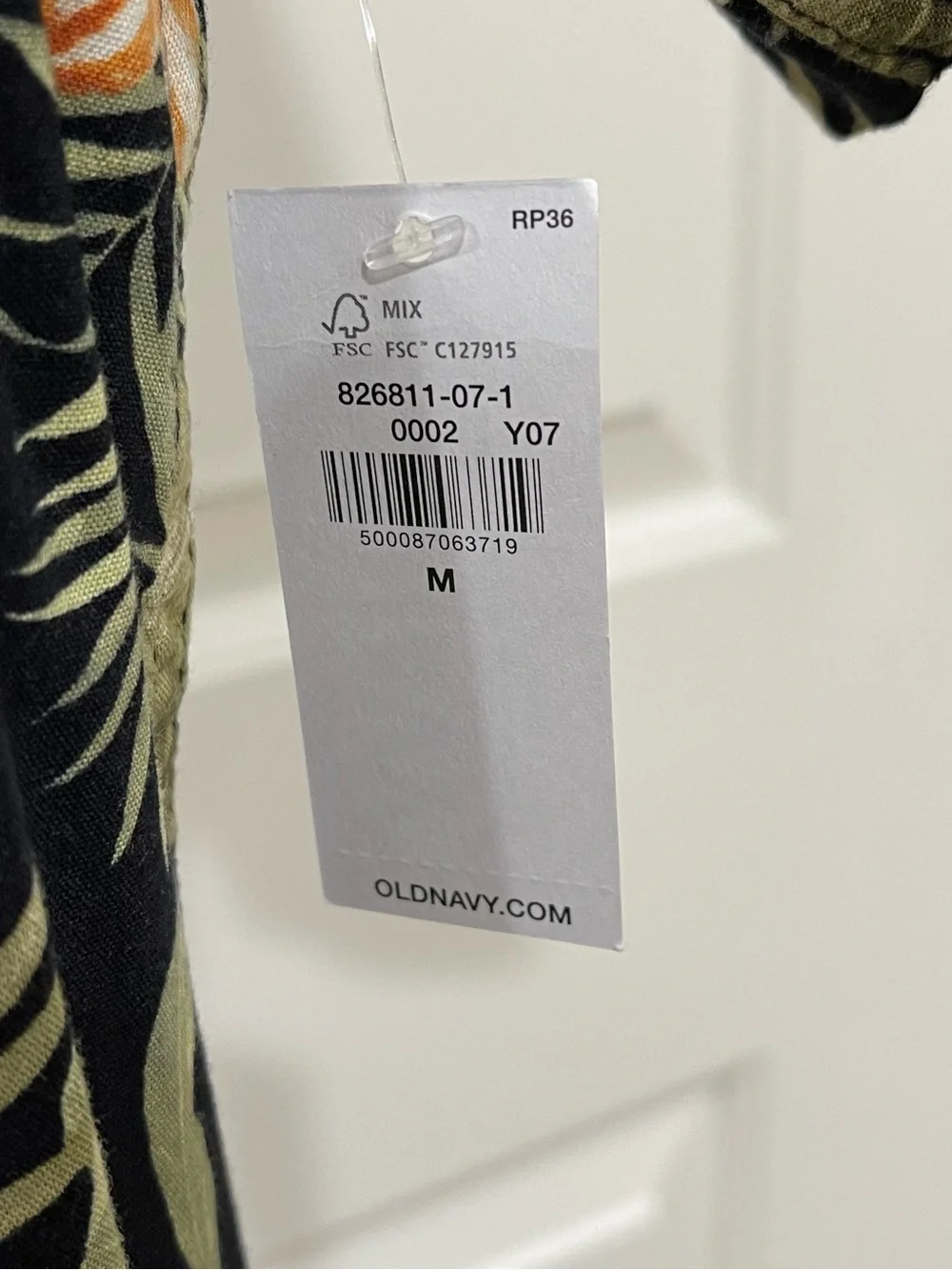 Old Navy Men's Black Tropical Floral Short-Sleeve Shirt